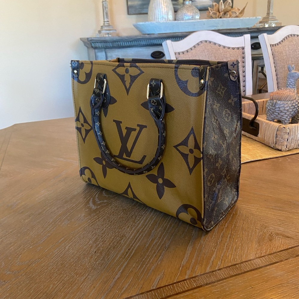 Gorgeous brown handbag